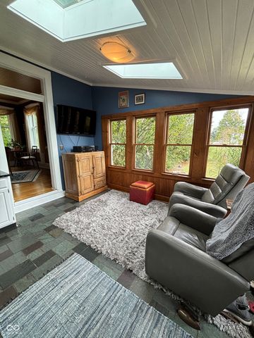 6357 W Us 52, New Palestine, IN 46163