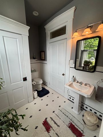 6357 W Us 52, New Palestine, IN 46163