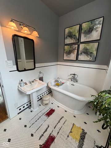 6357 W Us 52, New Palestine, IN 46163