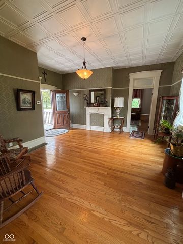 6357 W Us 52, New Palestine, IN 46163