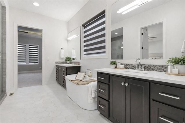 8181 Valley Road, Lenexa, KS 66220