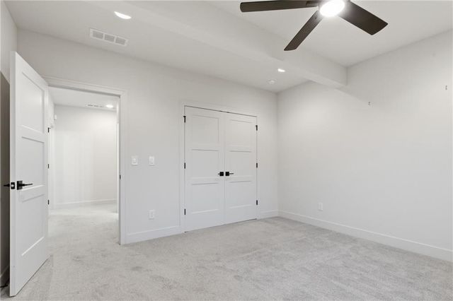 8181 Valley Road, Lenexa, KS 66220