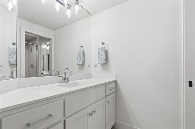 8181 Valley Road, Lenexa, KS 66220