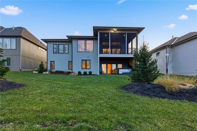 8181 Valley Road, Lenexa, KS 66220