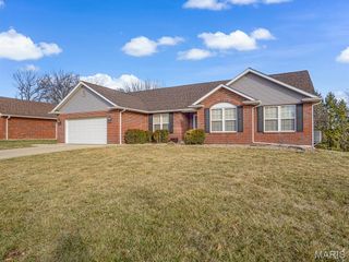 14 Christina Court, Columbia, IL 62236