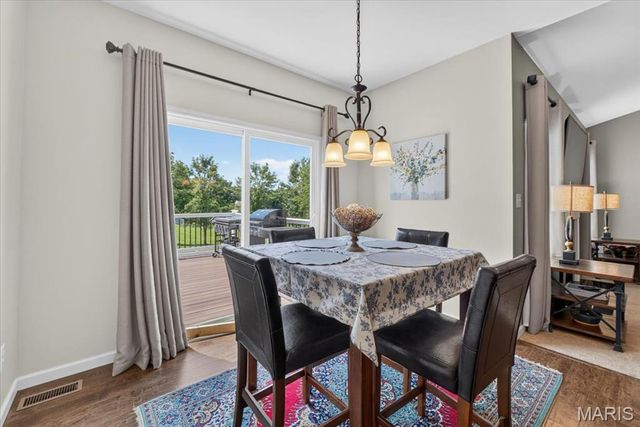 323 Mason Glen Drive, Lake St Louis, MO 63367