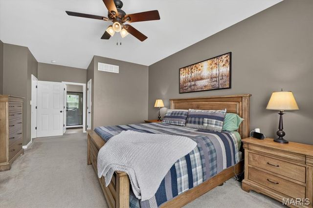 323 Mason Glen Drive, Lake St Louis, MO 63367