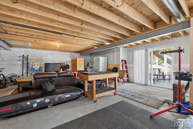 323 Mason Glen Drive, Lake St Louis, MO 63367