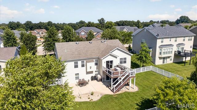 323 Mason Glen Drive, Lake St Louis, MO 63367