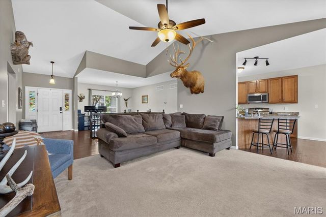 323 Mason Glen Drive, Lake St Louis, MO 63367