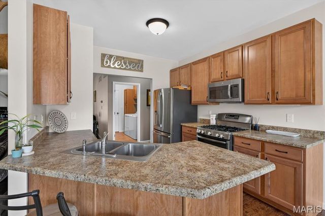 323 Mason Glen Drive, Lake St Louis, MO 63367