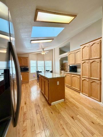 120 Dixon Landing Road, Milpitas, CA 95035