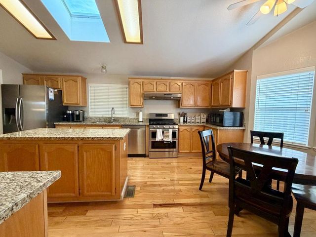 120 Dixon Landing Road, Milpitas, CA 95035