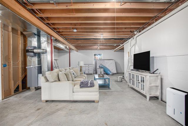 32282 Pinedale Lane, Gobles, MI 49055