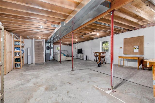 32282 Pinedale Lane, Gobles, MI 49055