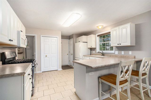 32282 Pinedale Lane, Gobles, MI 49055