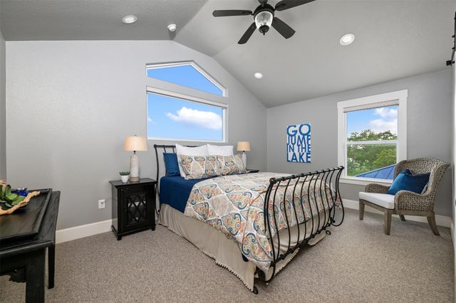 1002 Pecan CIR, Marble Falls, TX 78654
