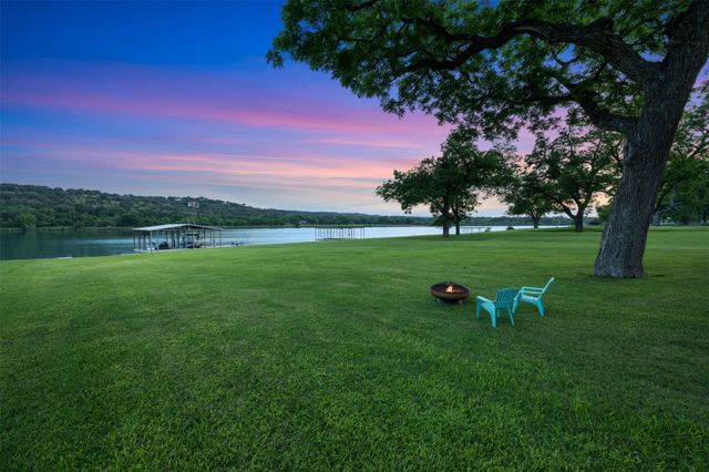1002 Pecan CIR, Marble Falls, TX 78654
