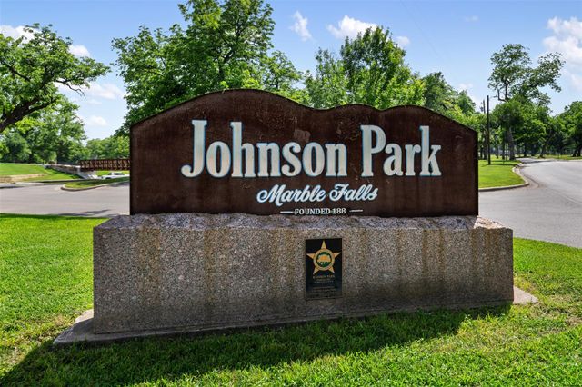 1002 Pecan CIR, Marble Falls, TX 78654