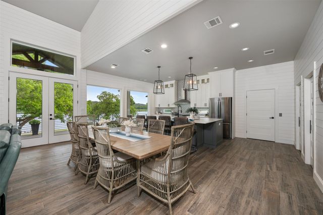 1002 Pecan CIR, Marble Falls, TX 78654