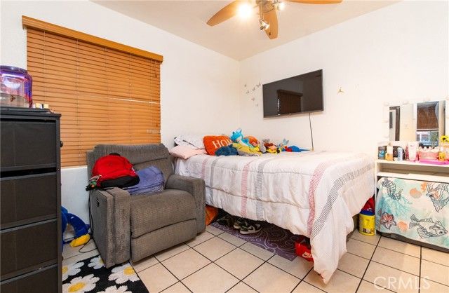 8995 Victoria Avenue, South Gate, CA 90280