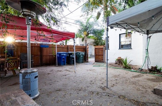 8995 Victoria Avenue, South Gate, CA 90280