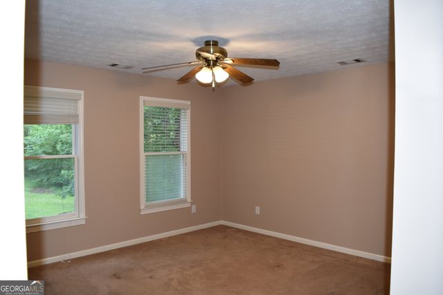 5279 Rocky Hill Drive SW, Lilburn, GA 30047