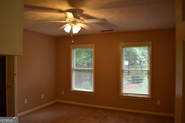 5279 Rocky Hill Drive SW, Lilburn, GA 30047