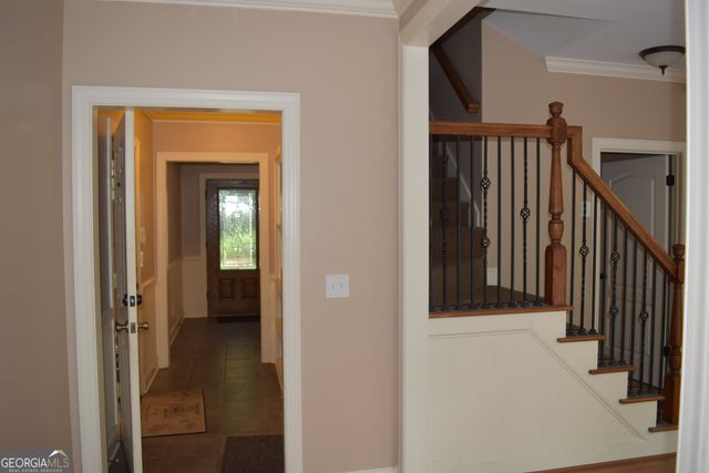 5279 Rocky Hill Drive SW, Lilburn, GA 30047