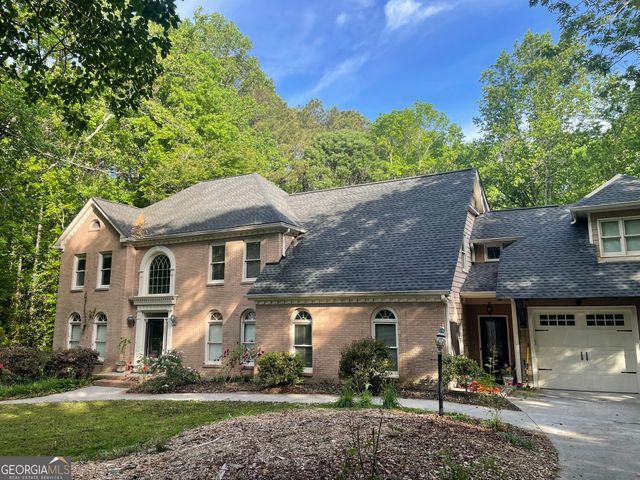 5279 Rocky Hill Drive SW, Lilburn, GA 30047
