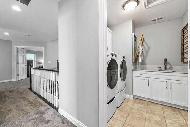 8074 Taffy Drive, West Chester, OH 45069