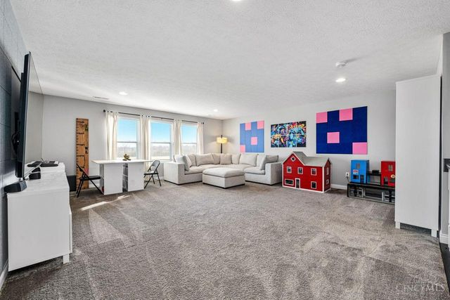 8074 Taffy Drive, West Chester, OH 45069