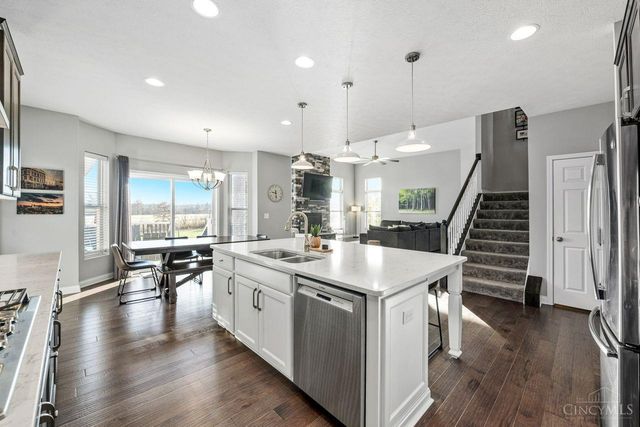 8074 Taffy Drive, West Chester, OH 45069