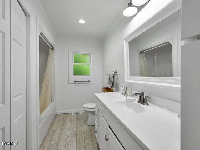 5200 Greene Mountain Road, Greeneville, TN 37743