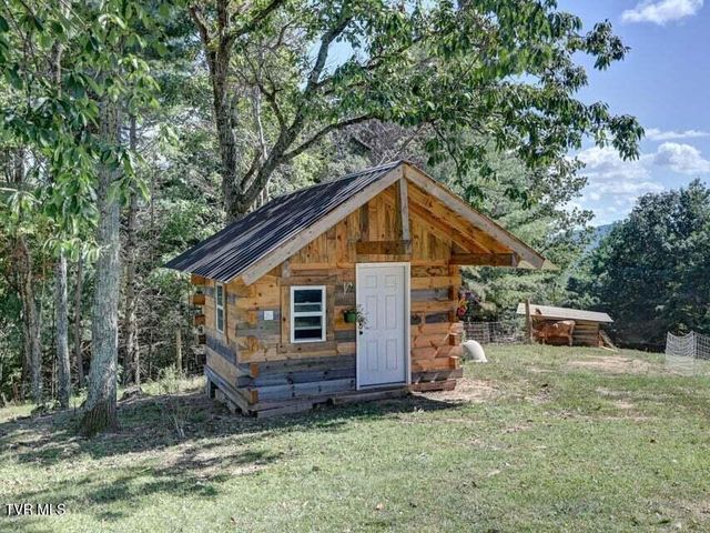 5200 Greene Mountain Road, Greeneville, TN 37743