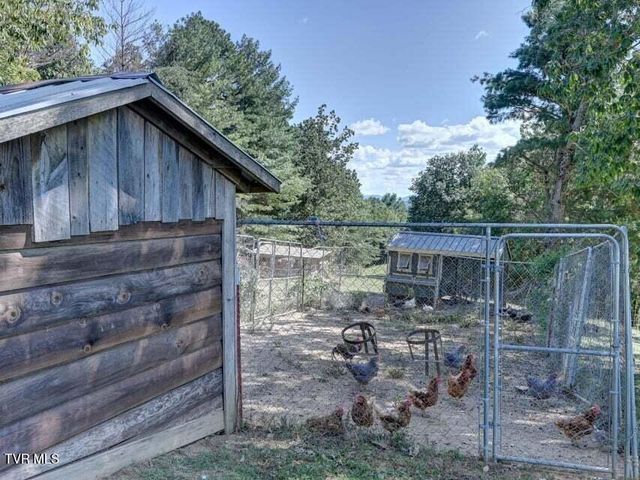 5200 Greene Mountain Road, Greeneville, TN 37743