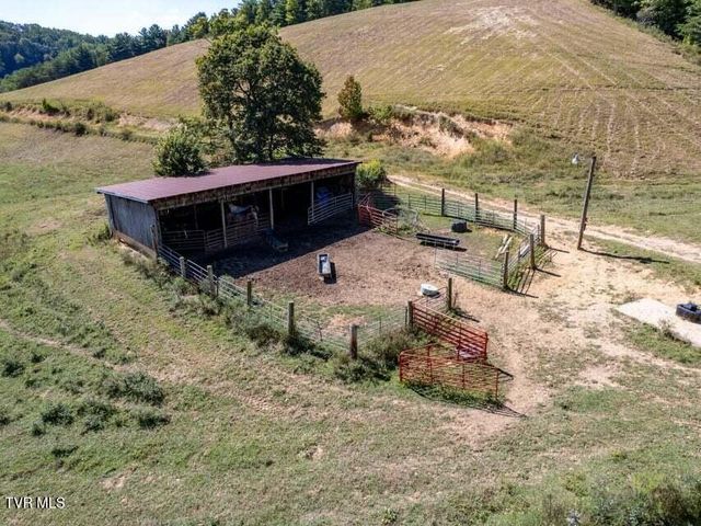 5200 Greene Mountain Road, Greeneville, TN 37743
