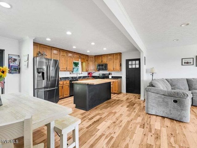 5200 Greene Mountain Road, Greeneville, TN 37743