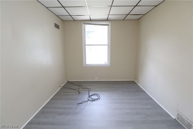 1302 Oregon Avenue, Steubenville, OH 43952