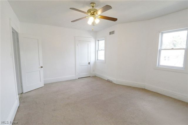 1302 Oregon Avenue, Steubenville, OH 43952