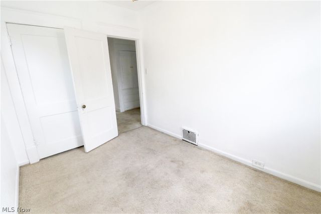 1302 Oregon Avenue, Steubenville, OH 43952
