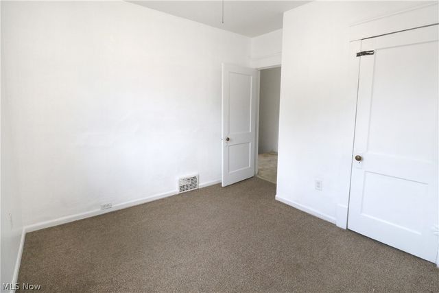 1302 Oregon Avenue, Steubenville, OH 43952