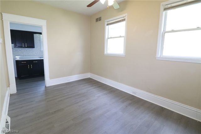 1302 Oregon Avenue, Steubenville, OH 43952