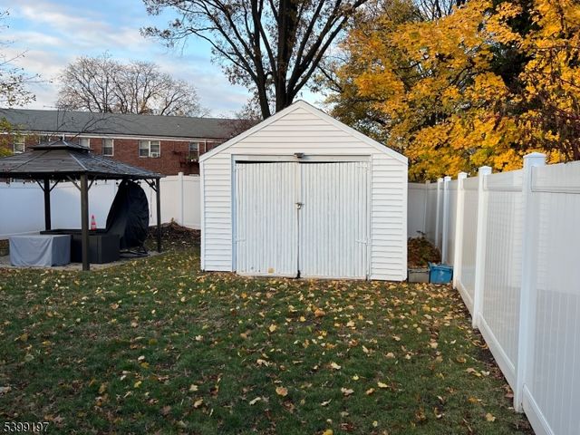 47 Dupont Pl, Irvington Twp., NJ 07111