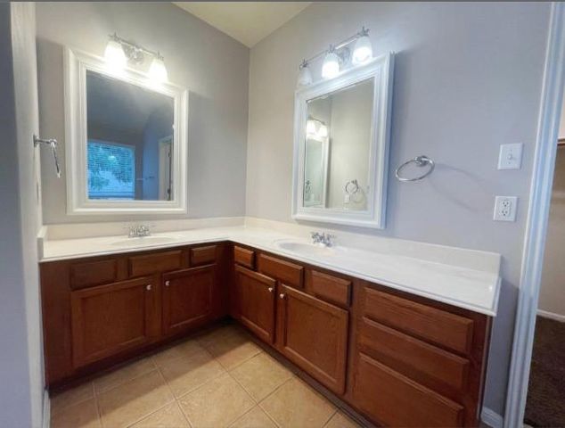 101 S Gadwall LN, Cedar Park, TX 78613