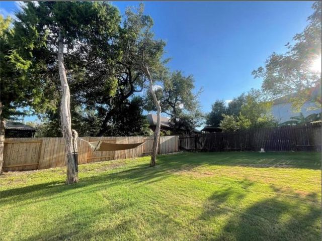 101 S Gadwall LN, Cedar Park, TX 78613