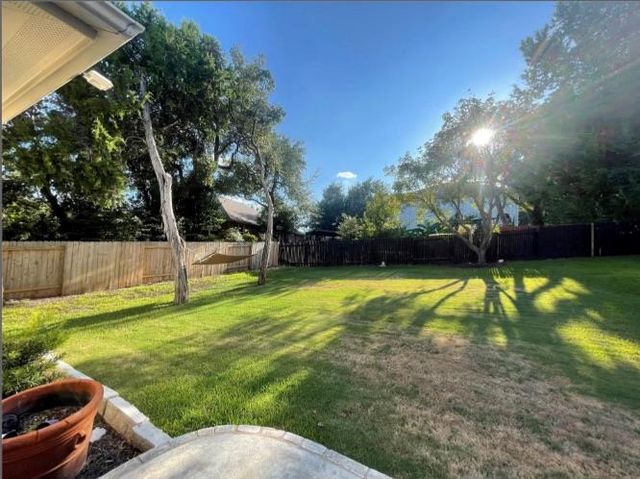 101 S Gadwall LN, Cedar Park, TX 78613