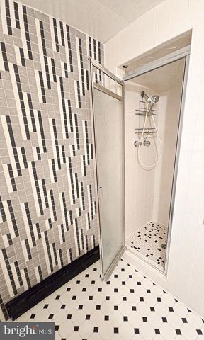 1009 FLAGTREE LN, Baltimore, MD 21208