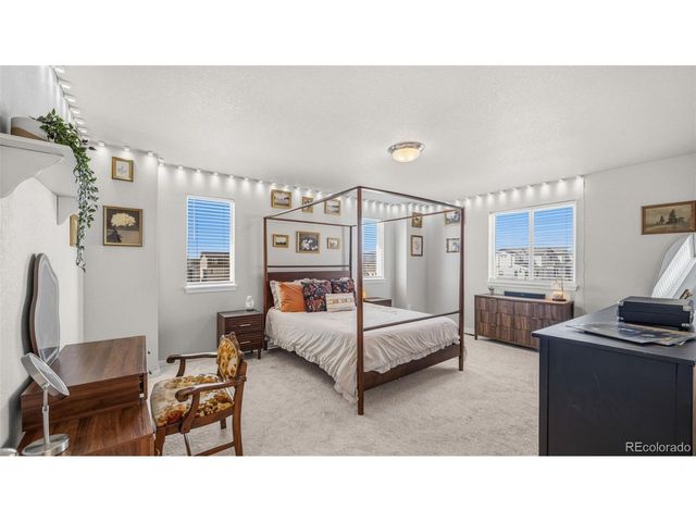 5872 Thurless Ln, Colorado Springs, CO 80927