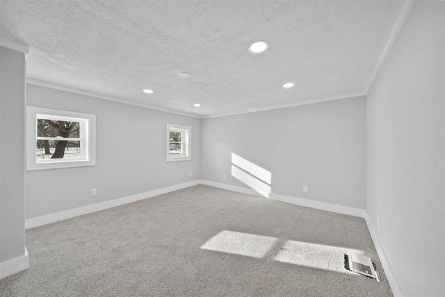 319 W North Street, Jackson, MI 49202